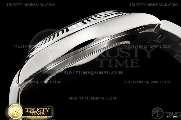 1104 ComfortFit R2DJ0257A – DJ2 41mm 658